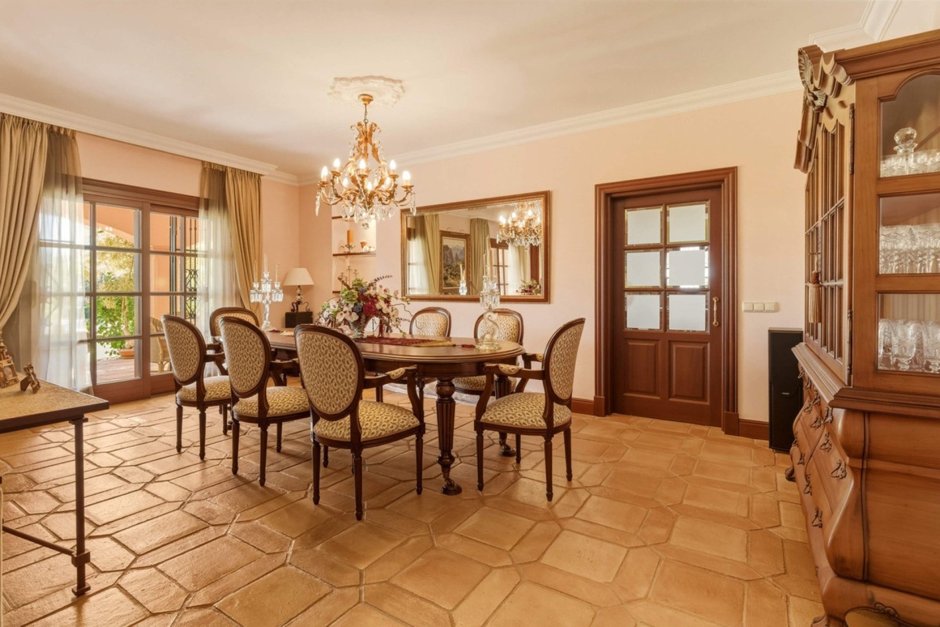 Wiederverkauf - Villa - Marbella - Guadalmina Alta