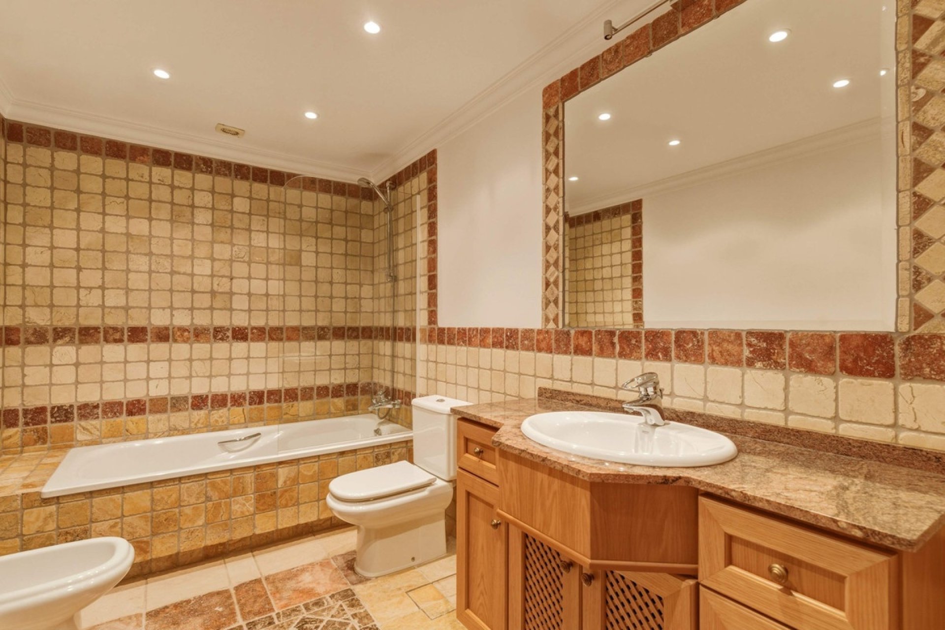 Wiederverkauf - Villa - Marbella - Guadalmina Alta