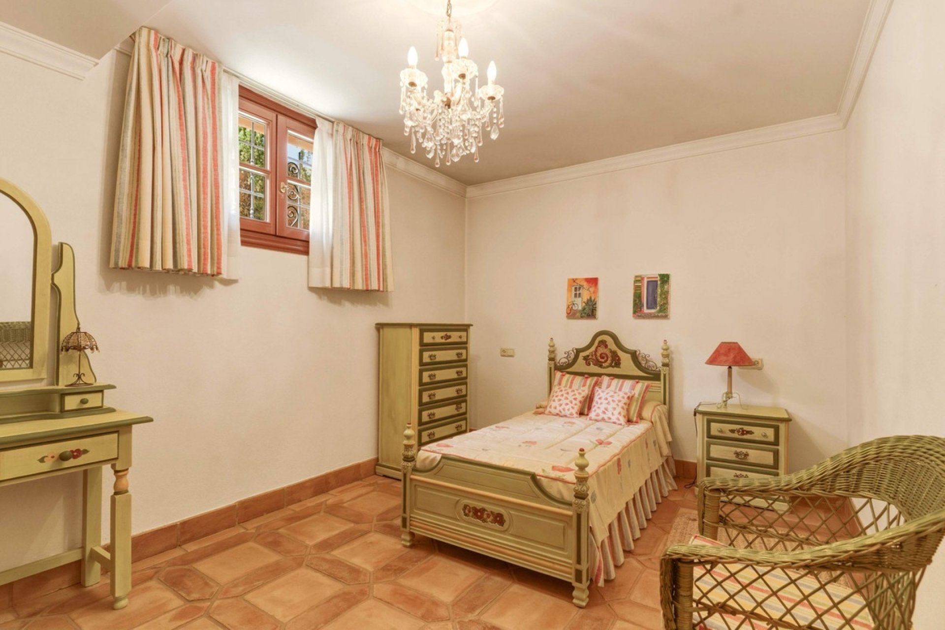 Wiederverkauf - Villa - Marbella - Guadalmina Alta