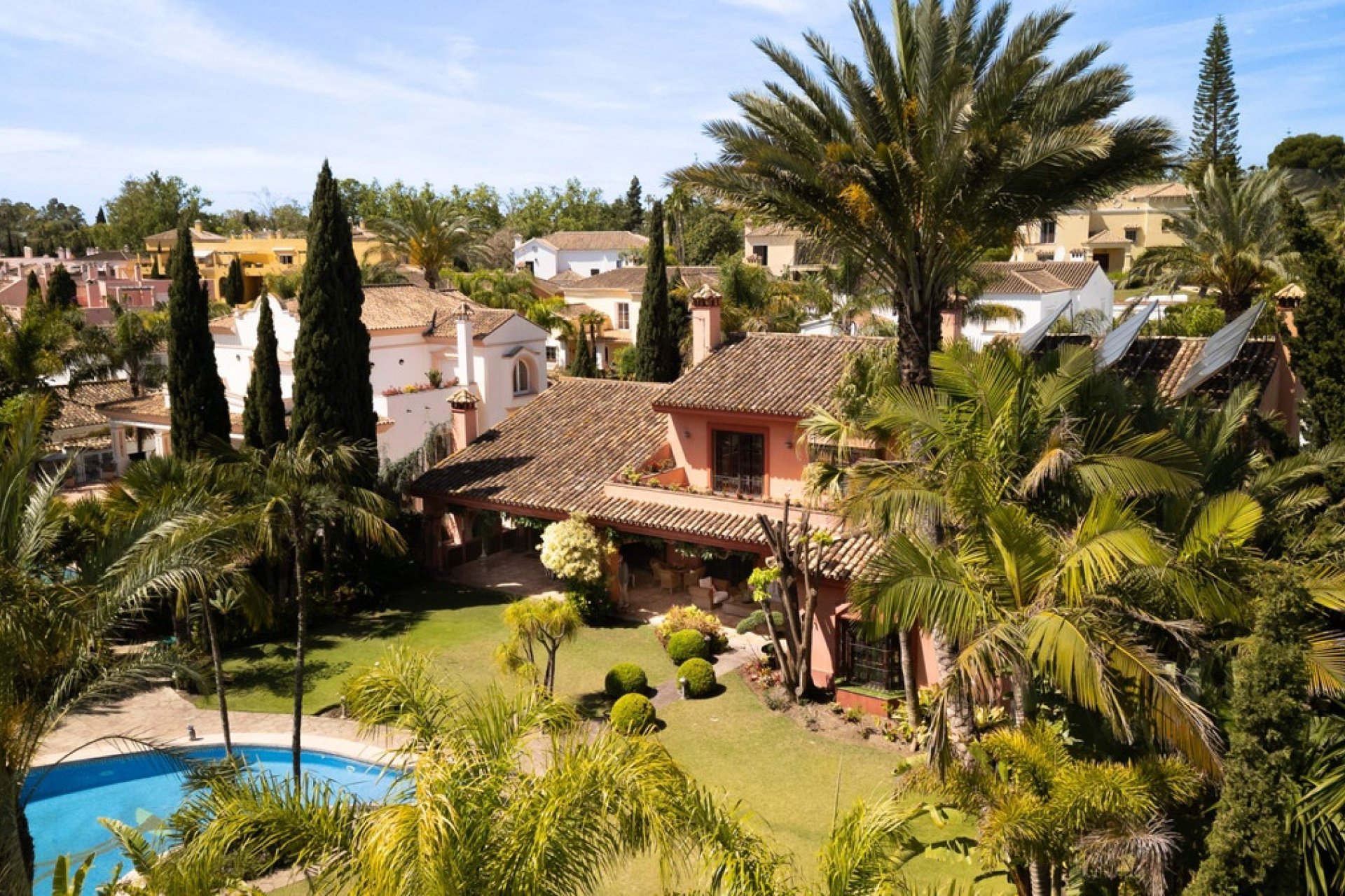Wiederverkauf - Villa - Marbella - Guadalmina Alta