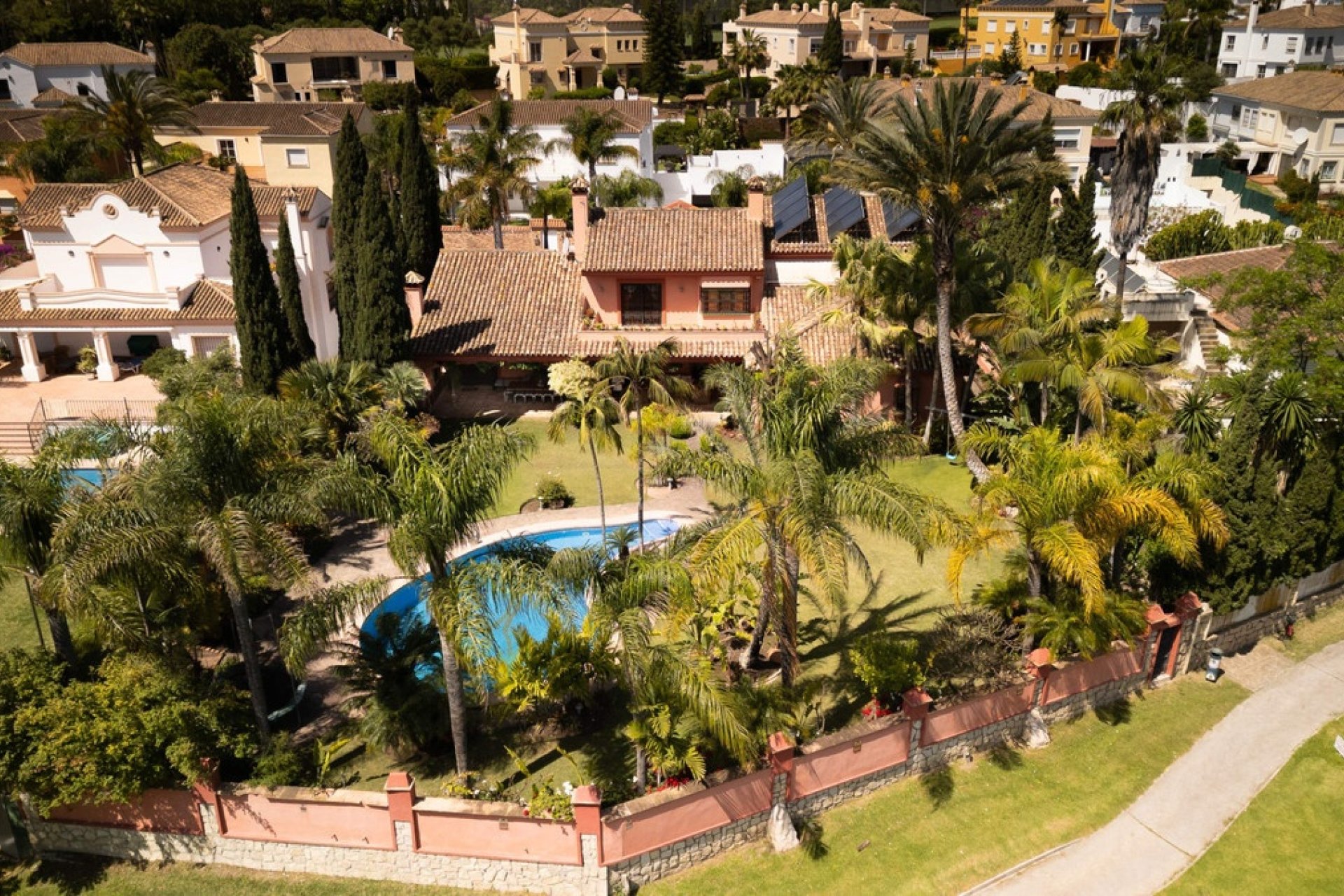 Wiederverkauf - Villa - Marbella - Guadalmina Alta
