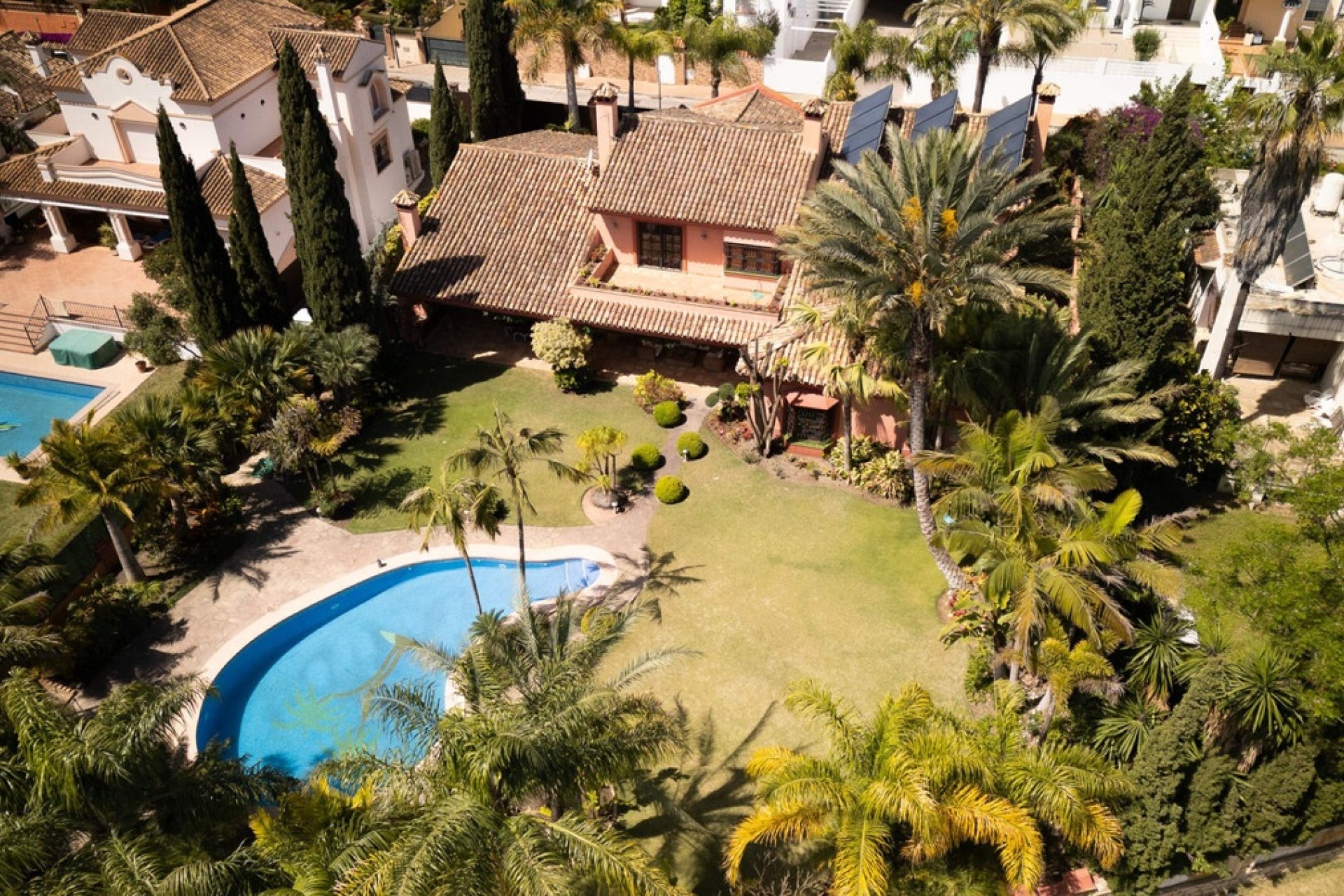 Wiederverkauf - Villa - Marbella - Guadalmina Alta