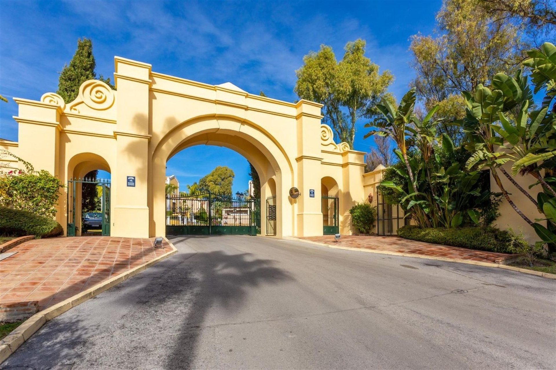 Wiederverkauf - Villa - Marbella - Guadalmina Alta