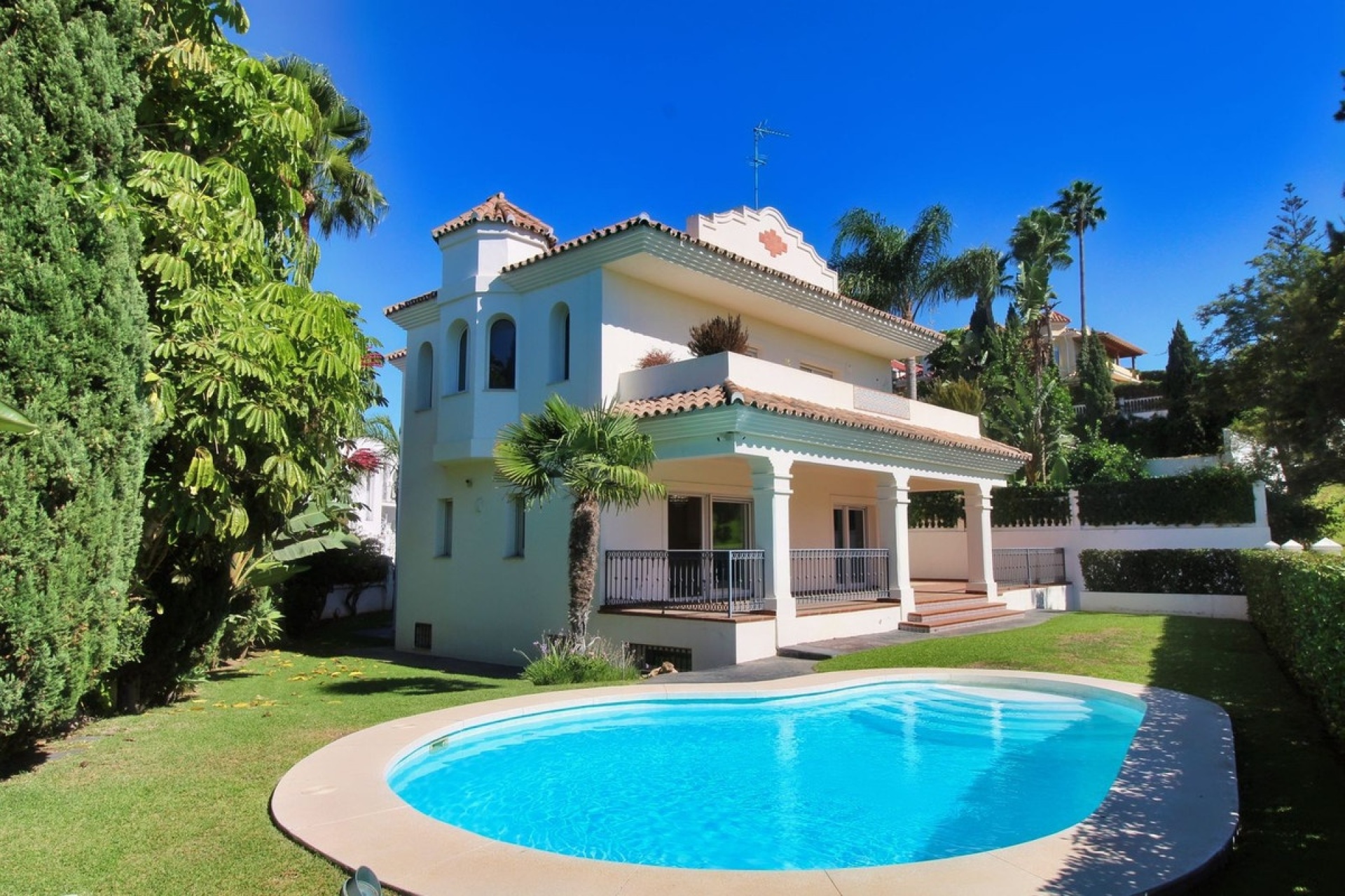 Wiederverkauf - Villa - Marbella - Guadalmina Alta