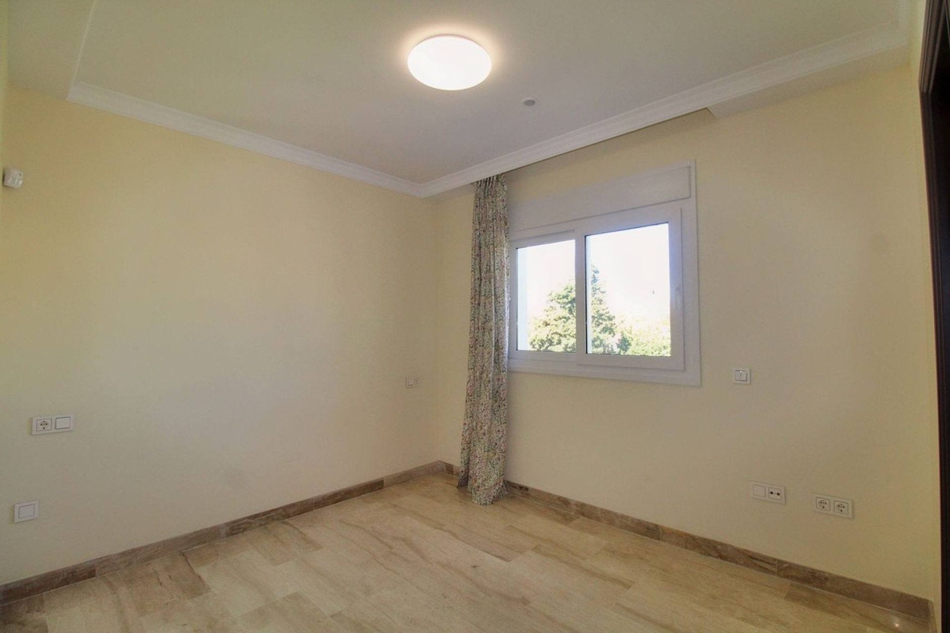 Wiederverkauf - Villa - Marbella - Guadalmina Alta