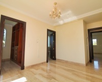 Wiederverkauf - Villa - Marbella - Guadalmina Alta