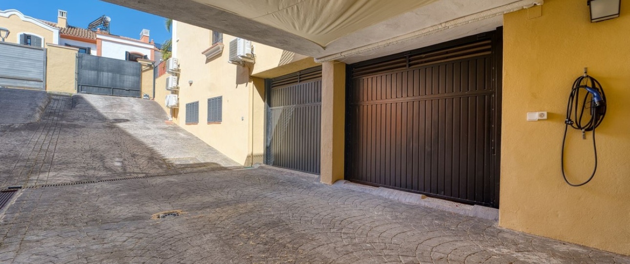 Wiederverkauf - Villa - Marbella - Guadalmina Alta