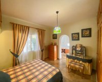 Wiederverkauf - Villa - Marbella - Guadalmina Alta