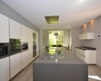 Wiederverkauf - Villa - Marbella - Guadalmina Baja