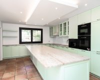 Wiederverkauf - Villa - Marbella - Guadalmina Baja