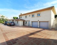 Wiederverkauf - Villa - Marbella - Guadalmina Baja