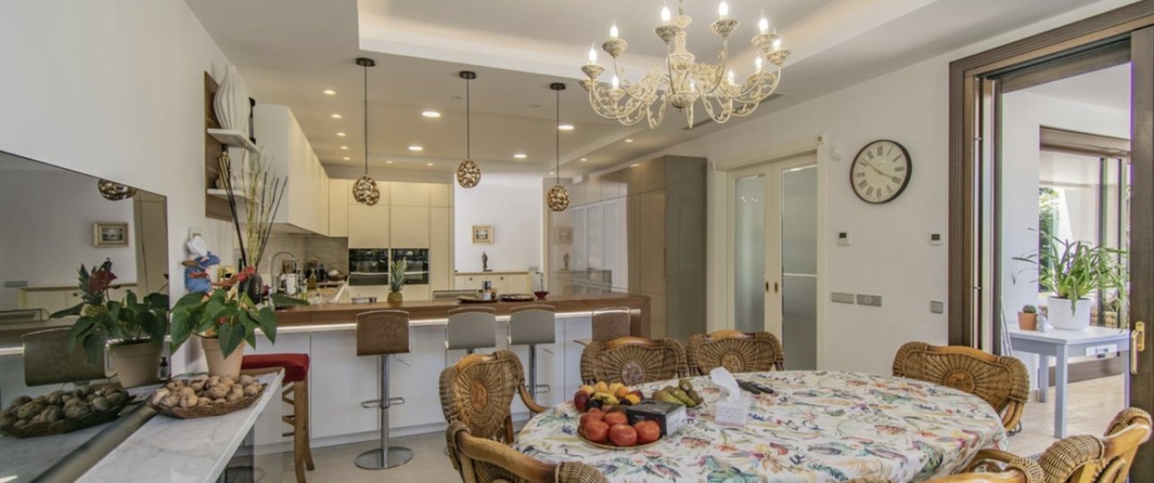 Wiederverkauf - Villa - Marbella - Guadalmina Baja