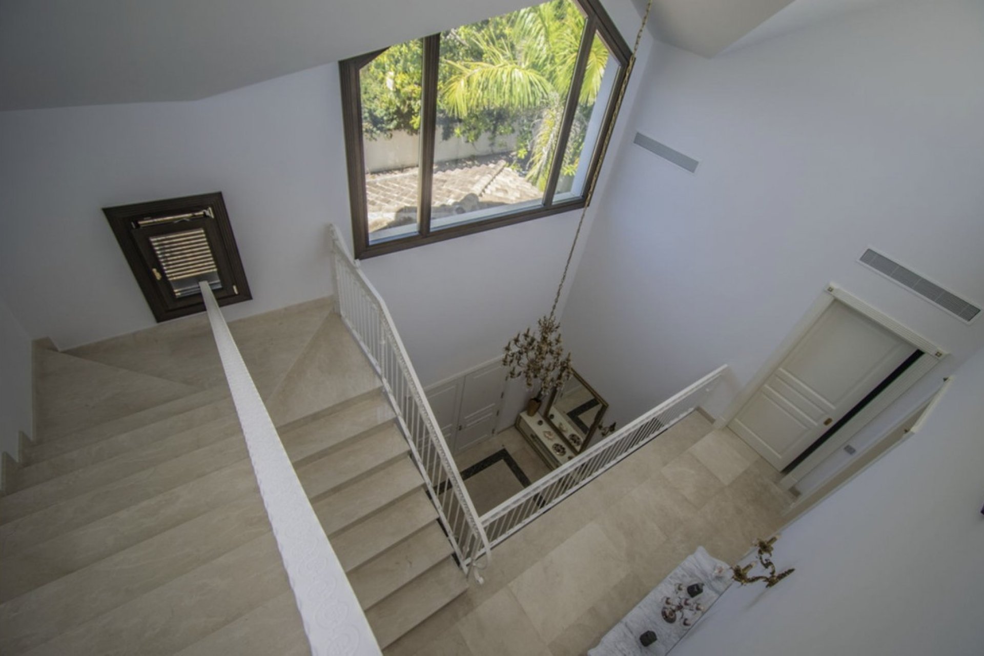 Wiederverkauf - Villa - Marbella - Guadalmina Baja