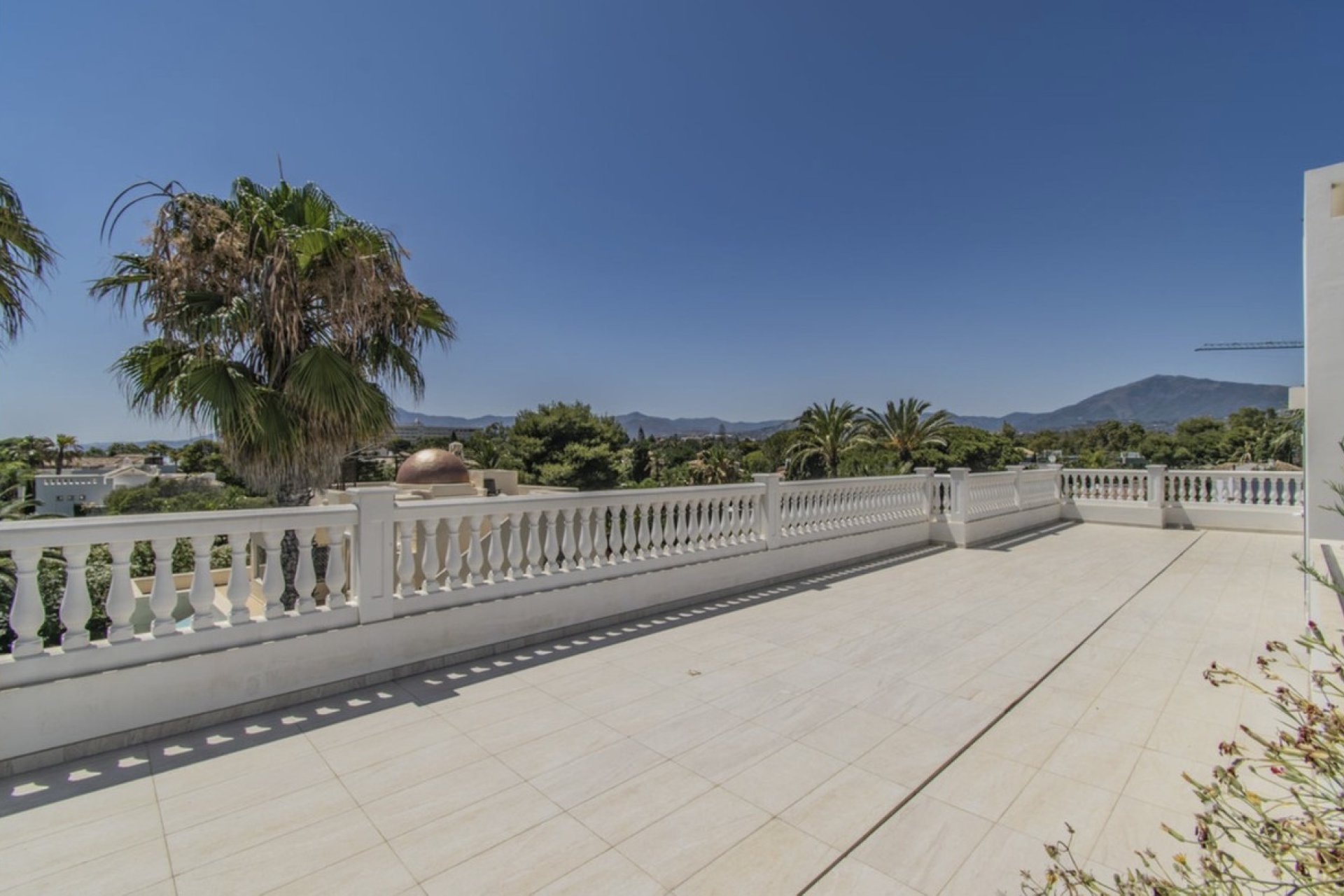 Wiederverkauf - Villa - Marbella - Guadalmina Baja