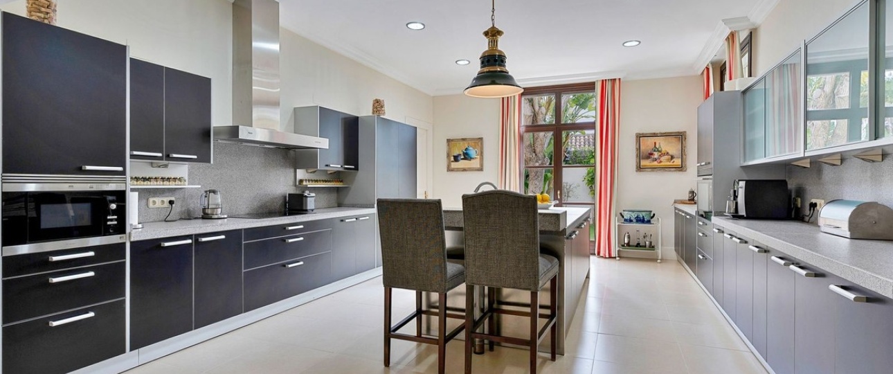 Wiederverkauf - Villa - Marbella - Guadalmina Baja