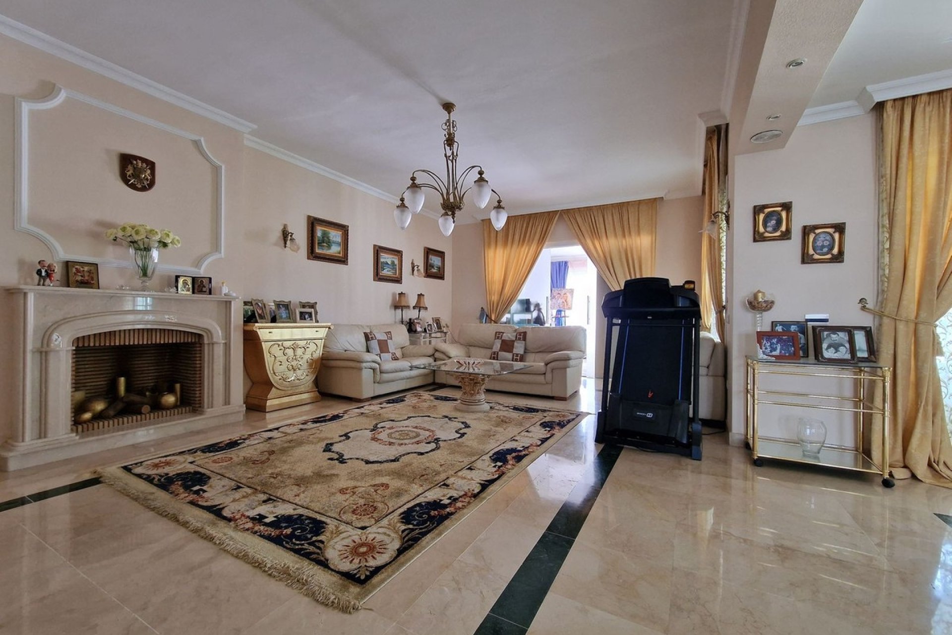Wiederverkauf - Villa - Marbella - Guadalmina Baja