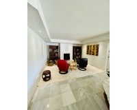 Wiederverkauf - Villa - Marbella - Guadalmina Baja