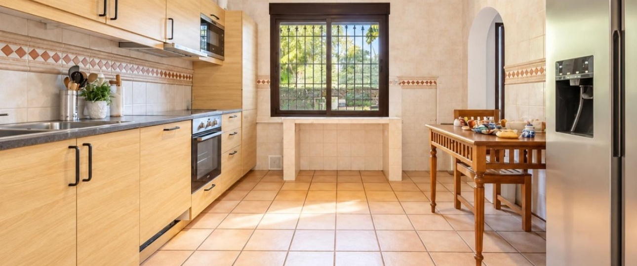 Wiederverkauf - Villa - Marbella - Guadalmina Baja