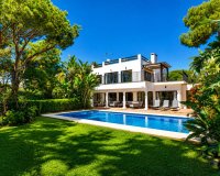 Wiederverkauf - Villa - Marbella - Hacienda Las Chapas