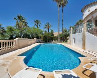 Wiederverkauf - Villa - Marbella - Hacienda Las Chapas
