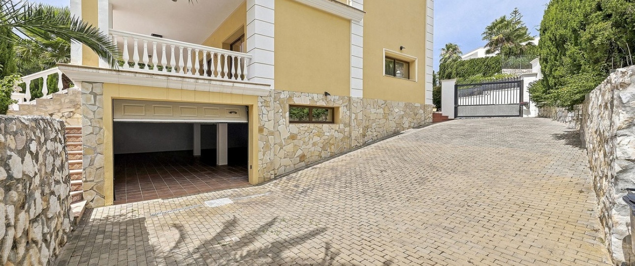 Wiederverkauf - Villa - Marbella - Hacienda Las Chapas