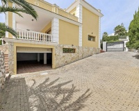 Wiederverkauf - Villa - Marbella - Hacienda Las Chapas