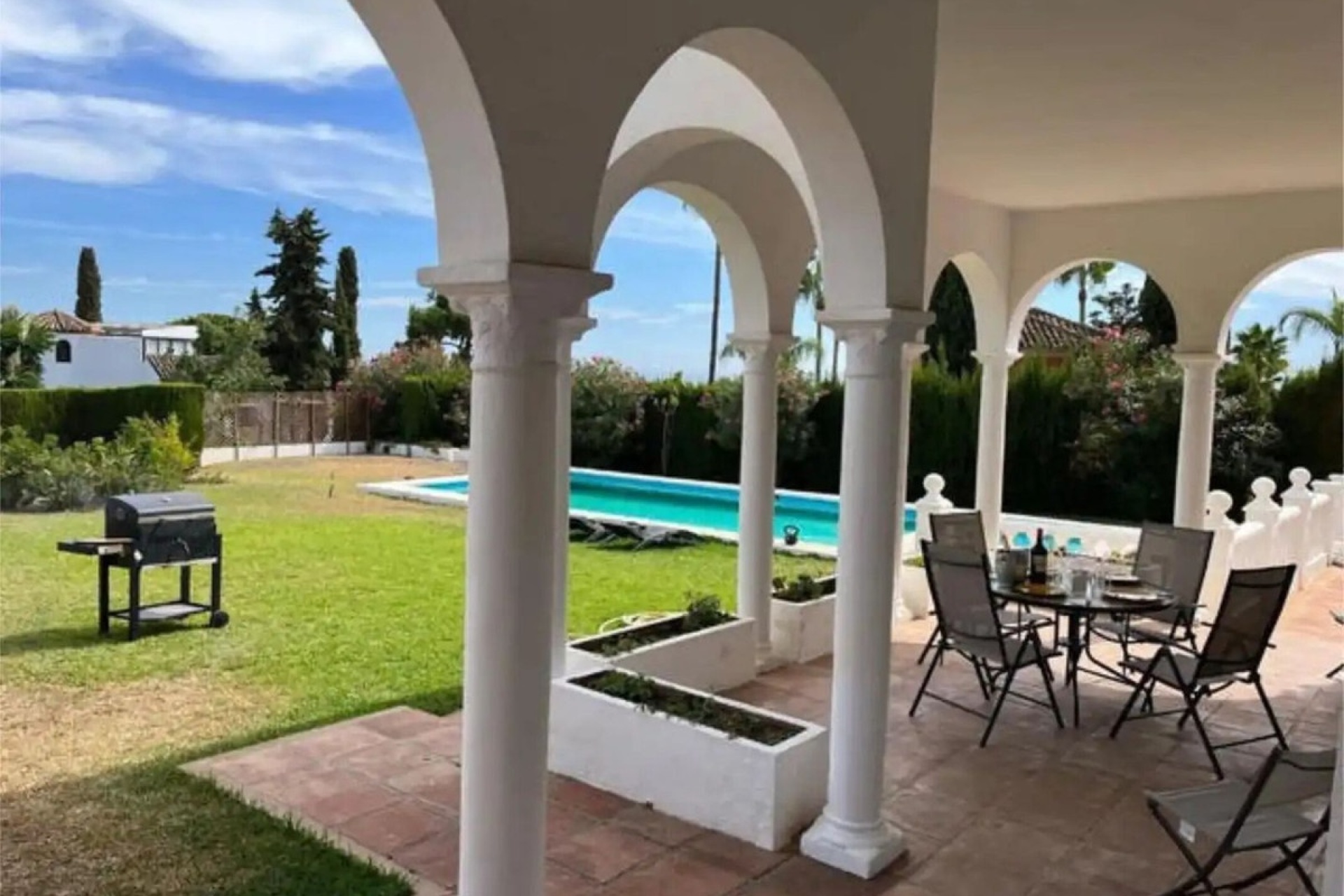 Wiederverkauf - Villa - Marbella - Hacienda Las Chapas