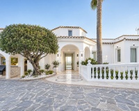 Wiederverkauf - Villa - Marbella - Hacienda Las Chapas