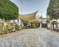 Wiederverkauf - Villa - Marbella - Hacienda Las Chapas