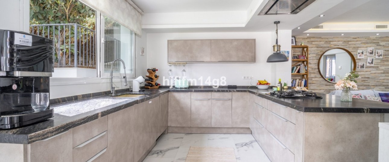 Wiederverkauf - Villa - Marbella - La Campana