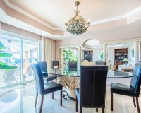 Wiederverkauf - Villa - Marbella - La Mairena