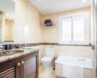 Wiederverkauf - Villa - Marbella - La Mairena