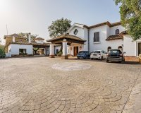 Wiederverkauf - Villa - Marbella - La Mairena