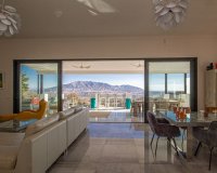 Wiederverkauf - Villa - Marbella - La Mairena