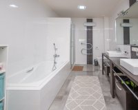 Wiederverkauf - Villa - Marbella - La Mairena