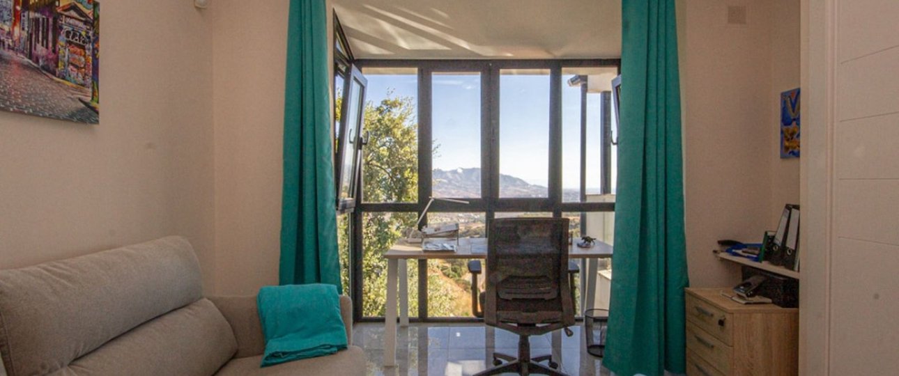 Wiederverkauf - Villa - Marbella - La Mairena