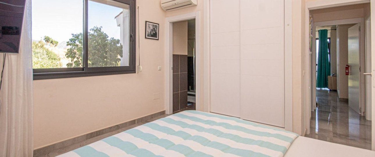 Wiederverkauf - Villa - Marbella - La Mairena