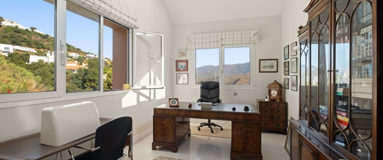 Wiederverkauf - Villa - Marbella - La Mairena