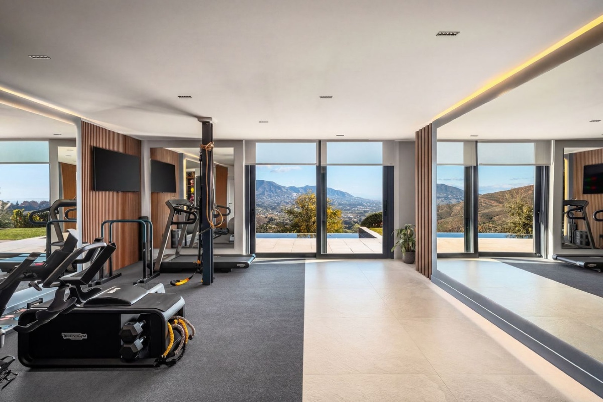 Wiederverkauf - Villa - Marbella - La Mairena