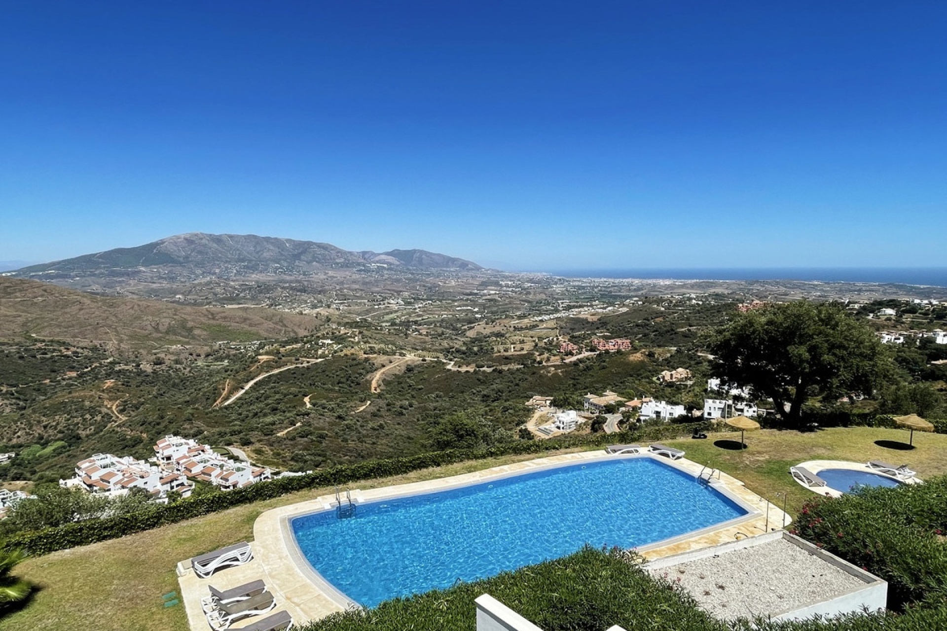 Wiederverkauf - Villa - Marbella - La Mairena