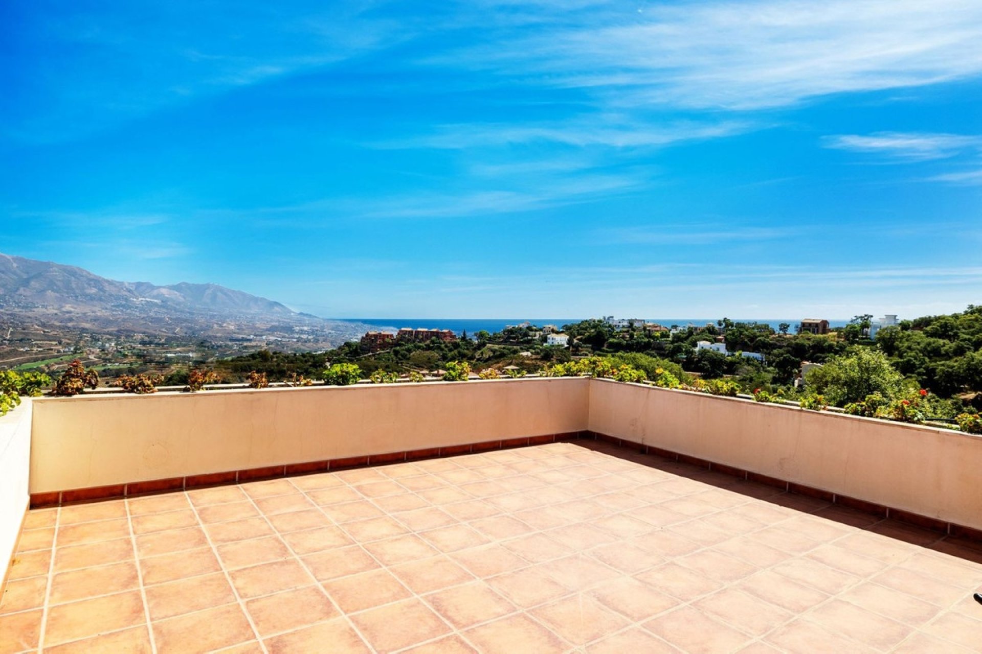 Wiederverkauf - Villa - Marbella - La Mairena