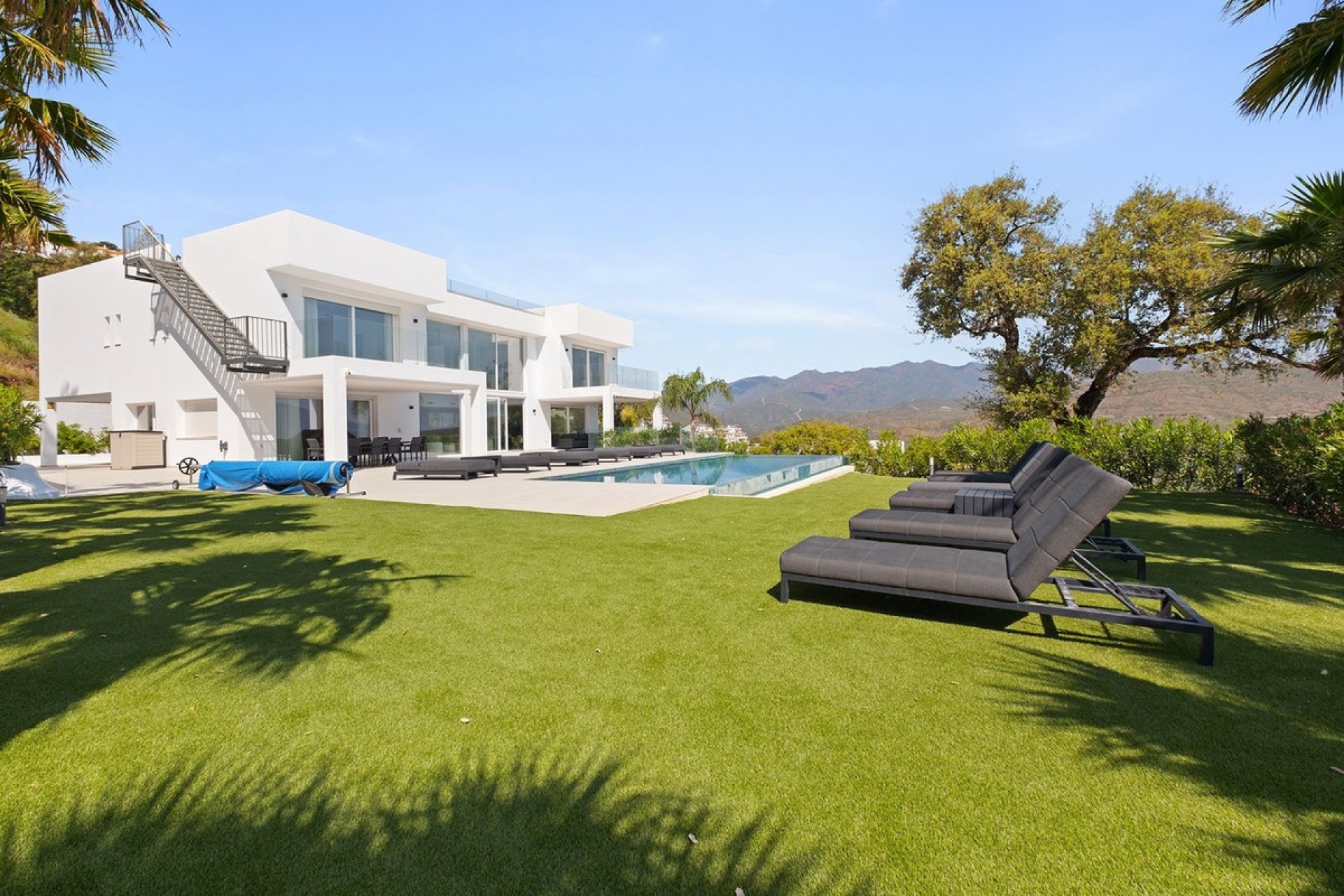 Wiederverkauf - Villa - Marbella - La Mairena