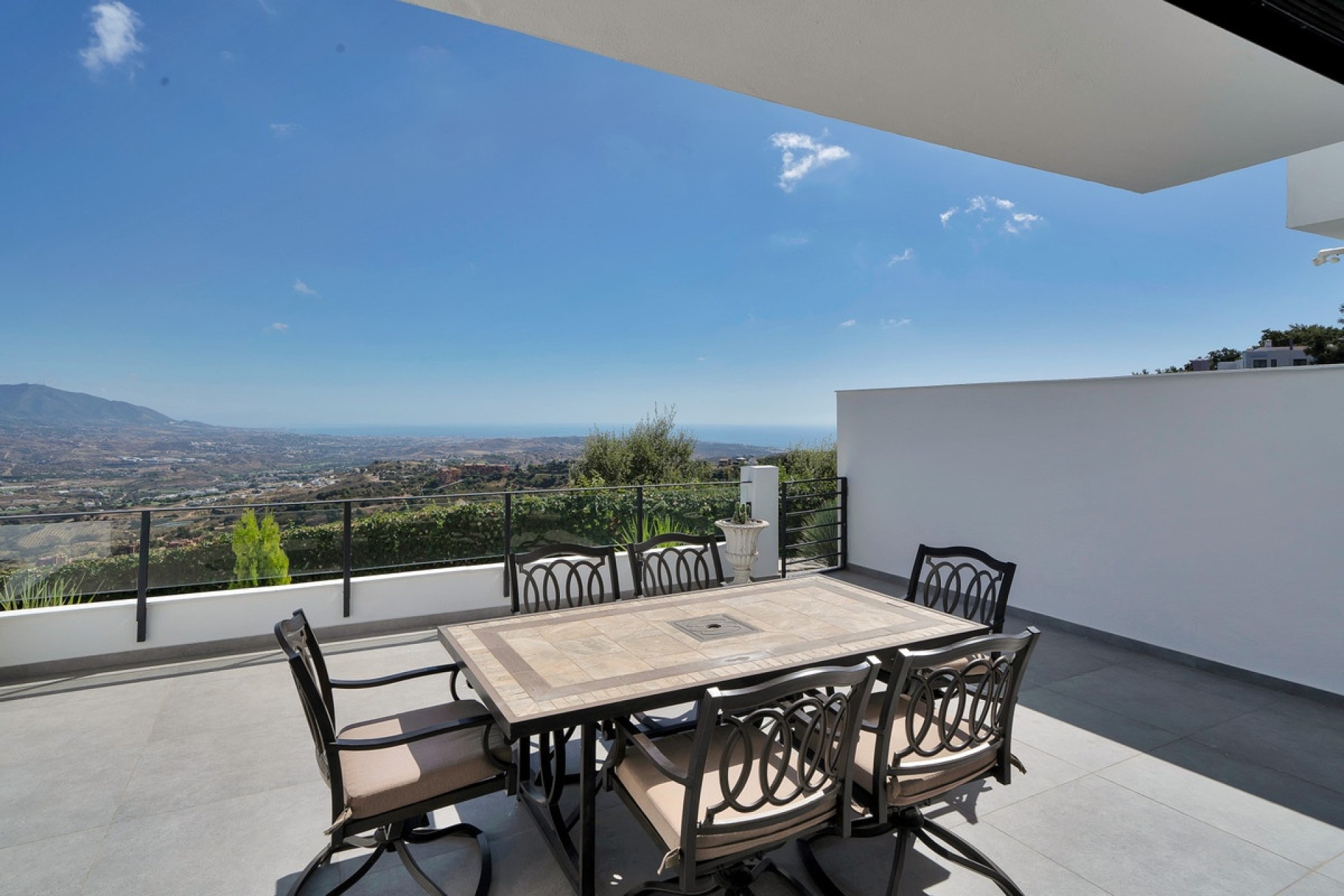 Wiederverkauf - Villa - Marbella - La Mairena