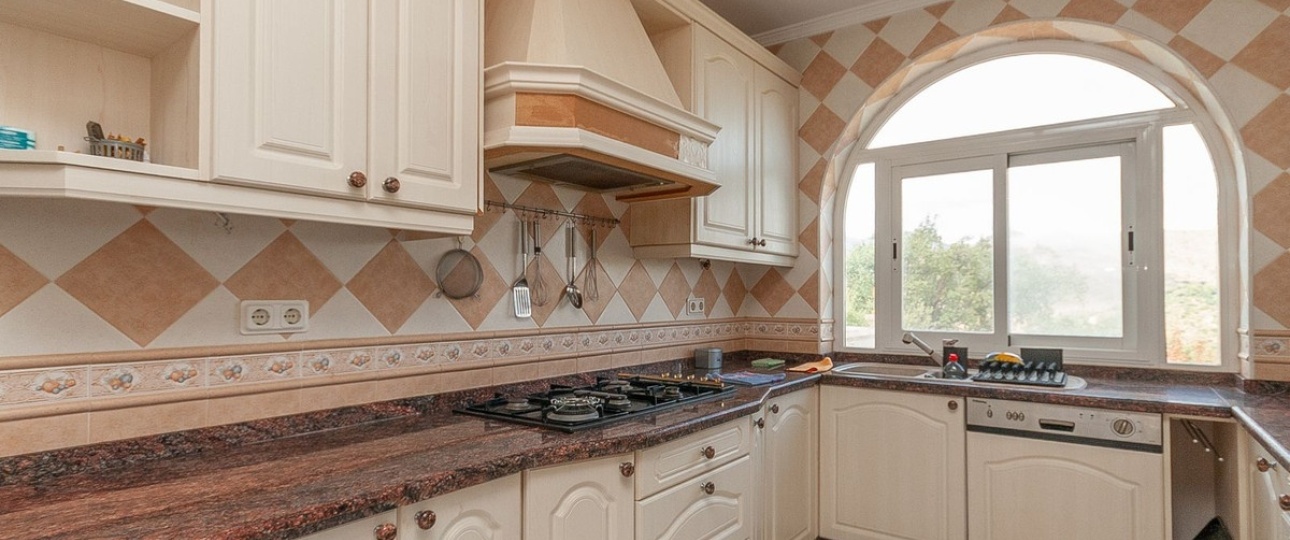 Wiederverkauf - Villa - Marbella - La Mairena
