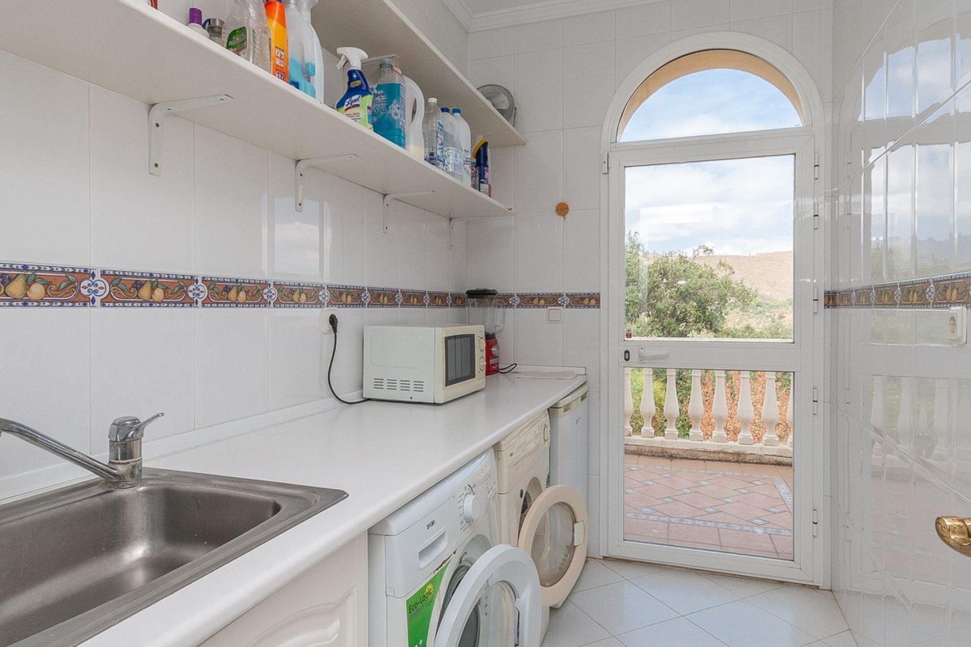 Wiederverkauf - Villa - Marbella - La Mairena