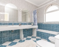 Wiederverkauf - Villa - Marbella - La Mairena