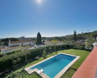 Wiederverkauf - Villa - Marbella - Las Brisas