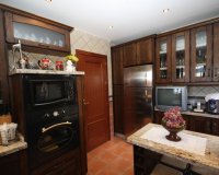 Wiederverkauf - Villa - Marbella - Las Chapas