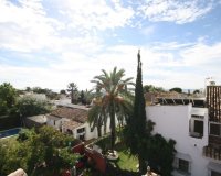 Wiederverkauf - Villa - Marbella - Las Chapas
