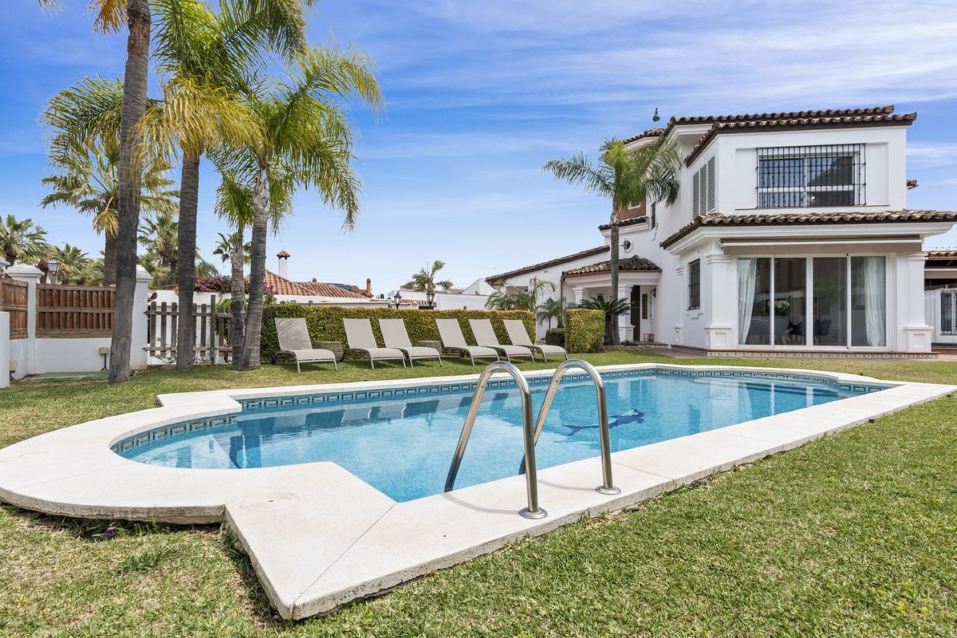 Wiederverkauf - Villa - Marbella - Las Chapas